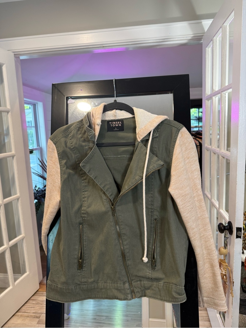 Tinsel Town Utility Jacket in Green & Cream Size Large Like New